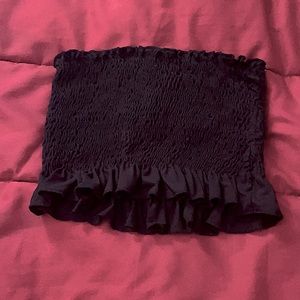 A sleeveless crop top really cute